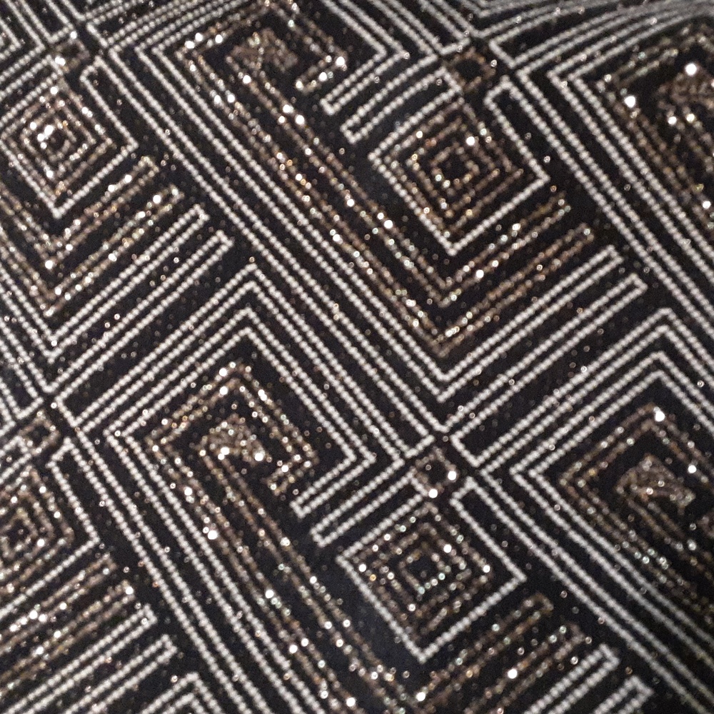 Elegant Black and Silver Geometric Dress - Picture 3 of 6